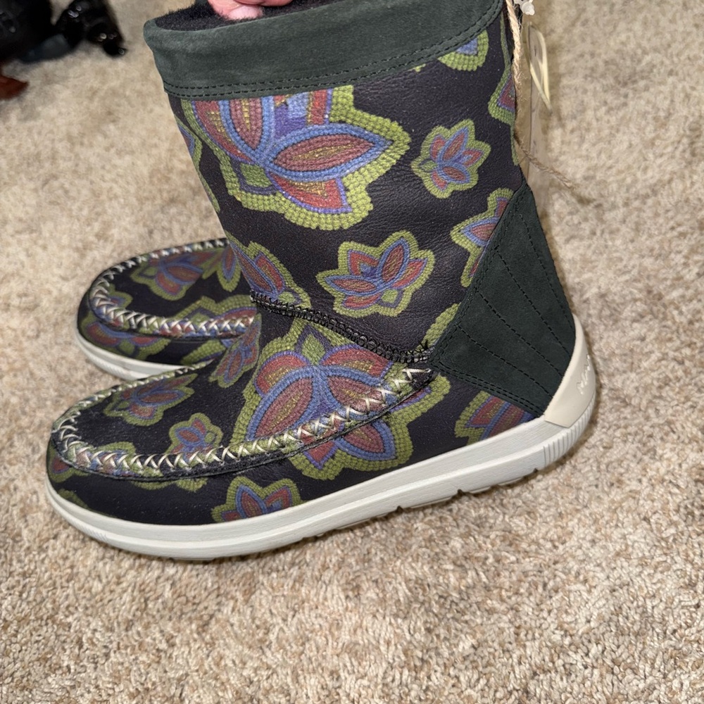 Colorful Floral Women's Winter Boots
